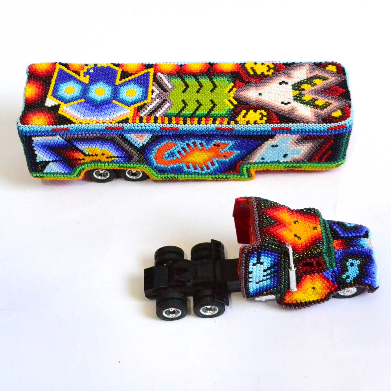 Trailer de arte huichol - Image 3