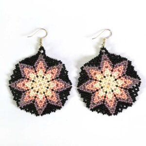 Jeu de boucles d'oreilles (Chaquira)