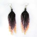 Jeu de boucles d'oreilles (Chaquira)