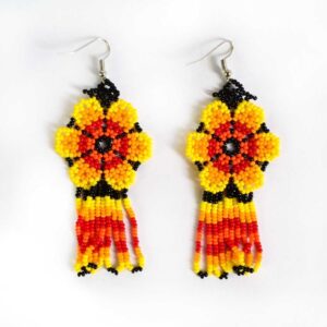 Jeu de boucles d'oreilles (Chaquira)