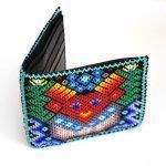 Brieftasche mit Chaquira gefüttert