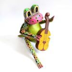 Alebrije.- Rana (violonchelo)