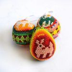Huevitos (S) - Chaquira