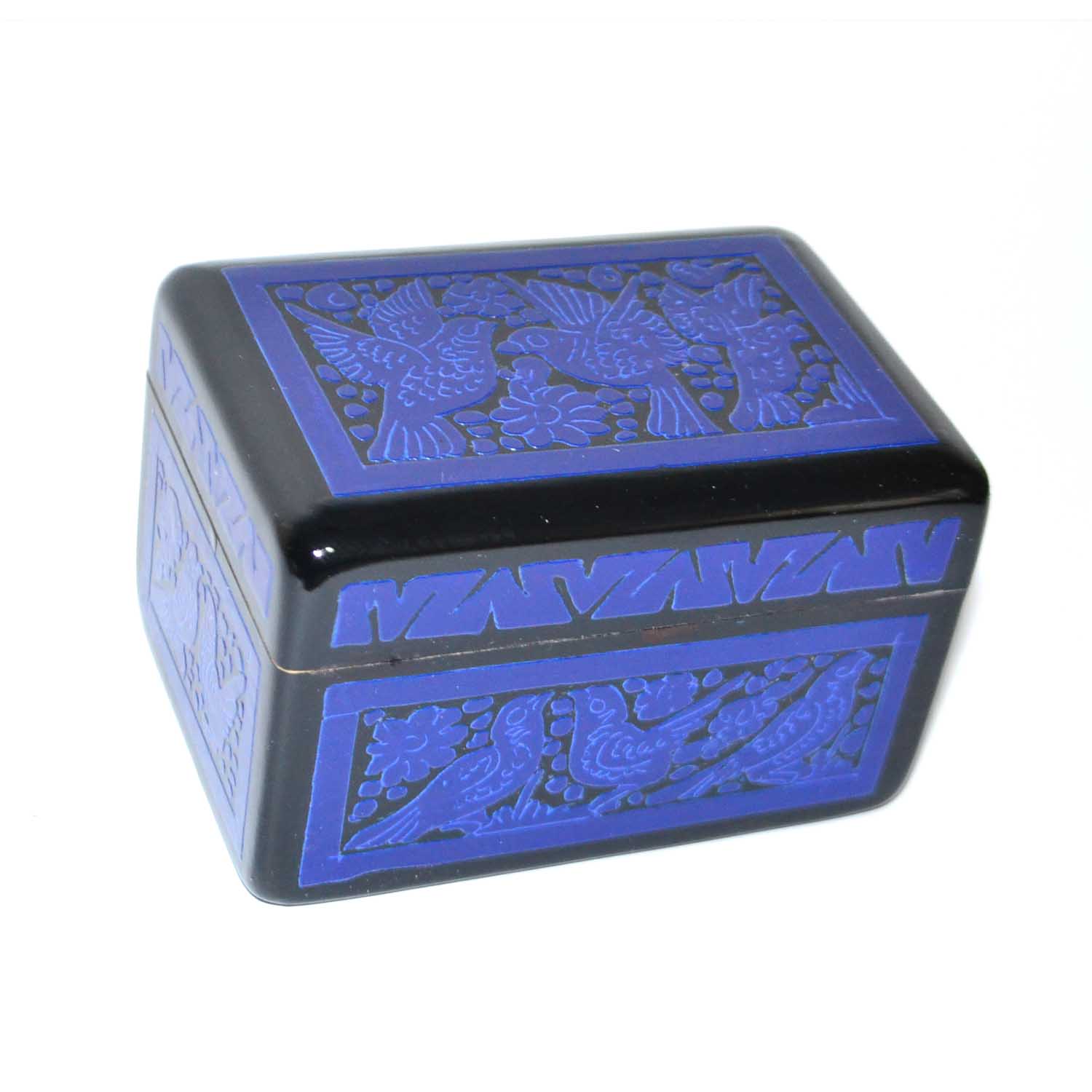 Caja de Olinalá (7.5 x 11 x 7 cms)